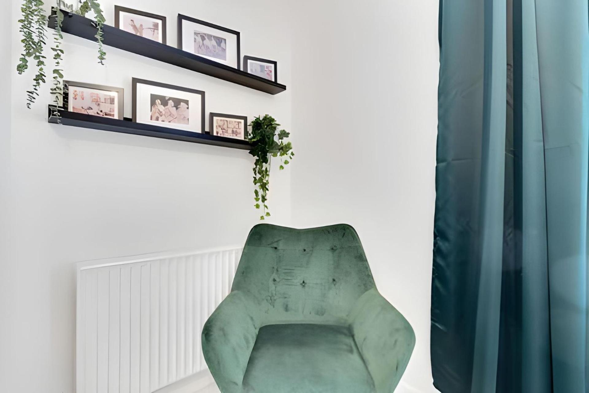 Apartment Centre 2 Bedroom - Free Parking - Wifi - Smart Tv *