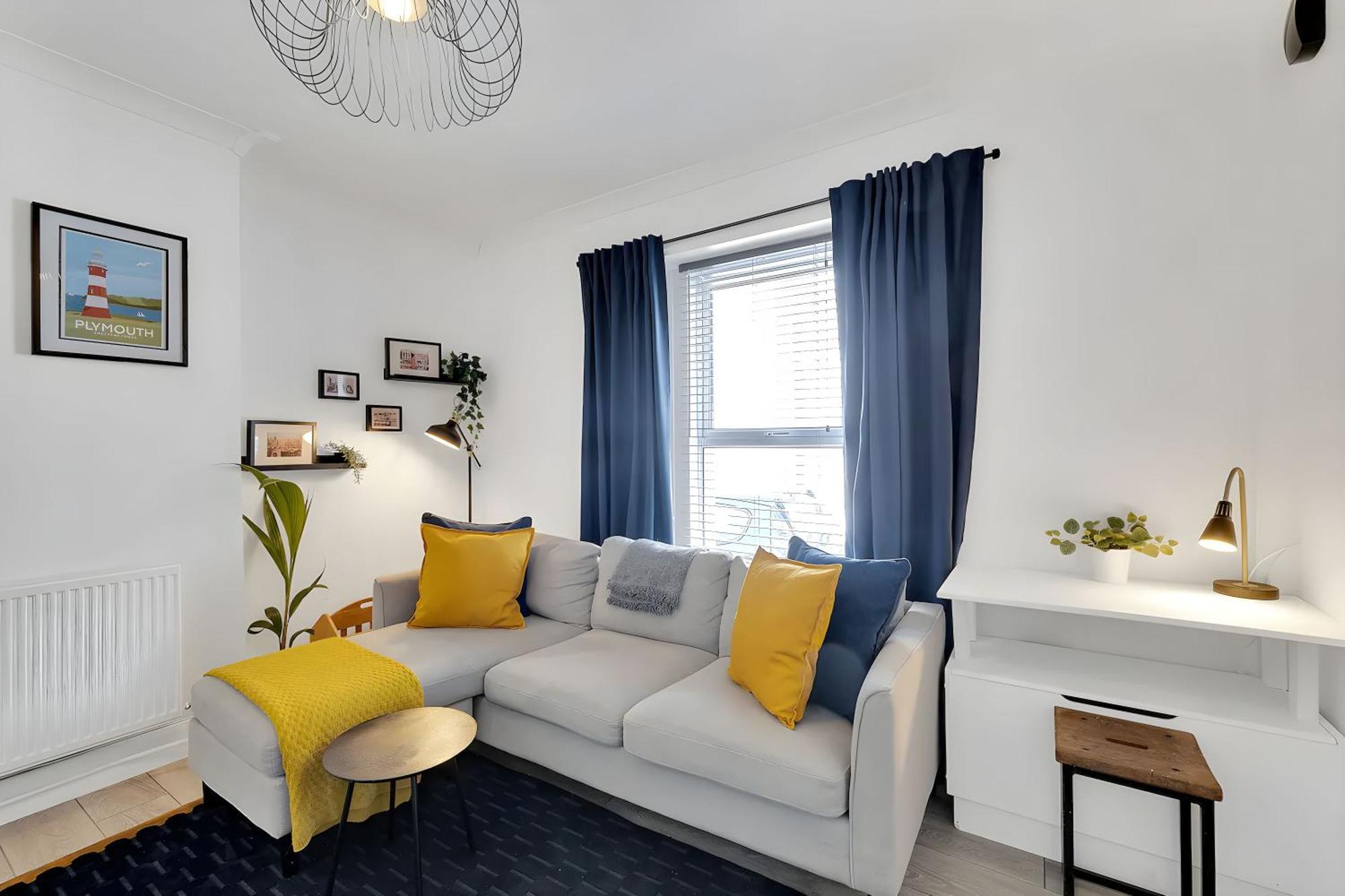Centre 2 Bedroom - Free Parking - Wifi - Smart Tv Apartment *